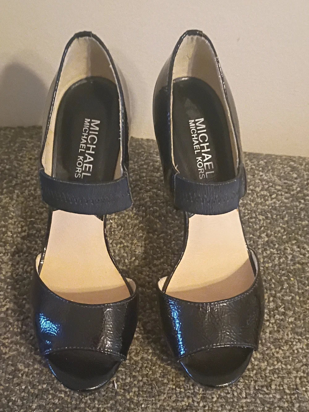 MICHAEL Michael Kors Black Patent Open-Toe Ankle-Strap Heels Size 6